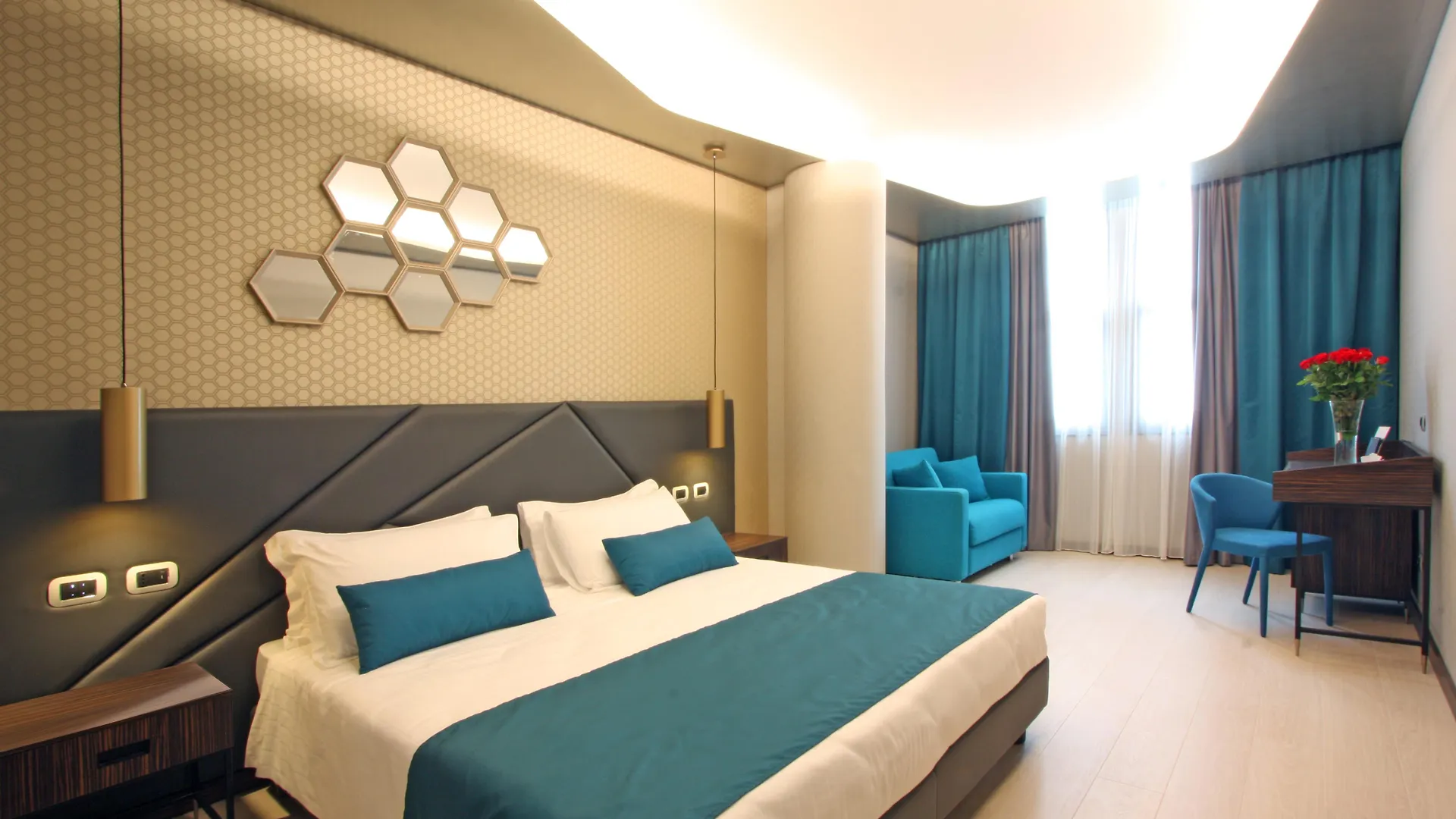 The Hive Hotel Рим