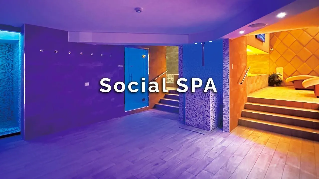 The Hive Hotel Рим